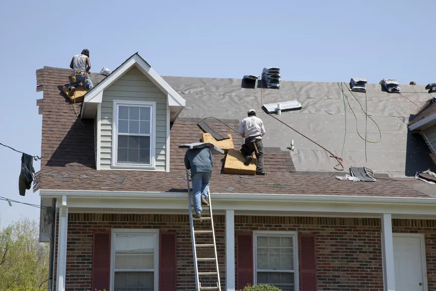 10 Reasons to Hire a Roofing Company